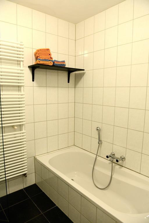 Appartementen Verhuur De Trijehoek Stiens Eksteriør bilde
